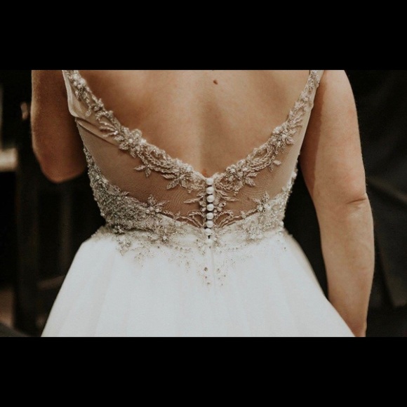 Martina Liana Wedding Dress - Picture 3 of 4